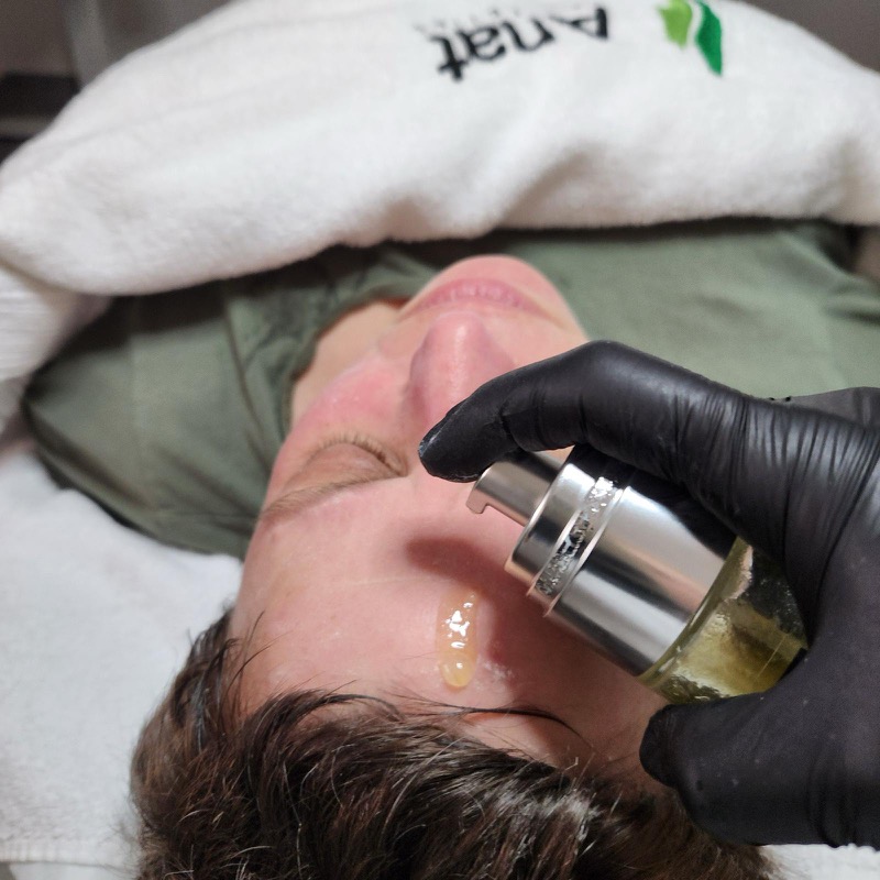 Serum application with professional facial device